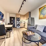 1bd Mountain Getaway In With Parking By Flat Mаnager Apartment *