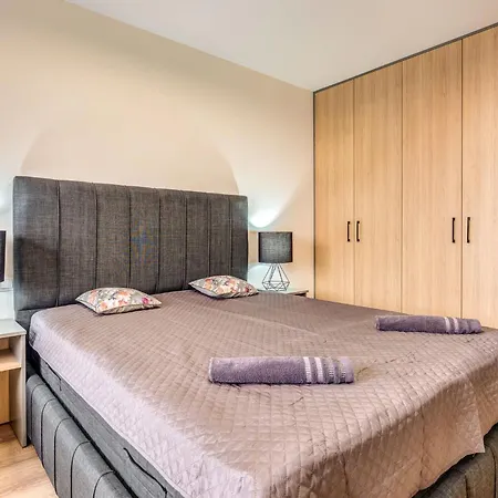 1bd Mountain Getaway In With Parking By Flat Mаnager * بامبوروفو