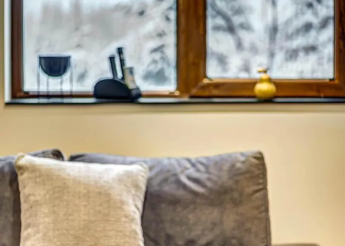 1bd Mountain Getaway In With Parking By Flat Mаnager شقة بامبوروفو